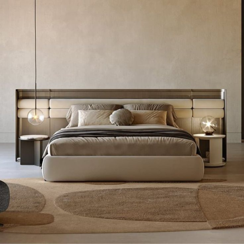 Oria (Bed + side tables)