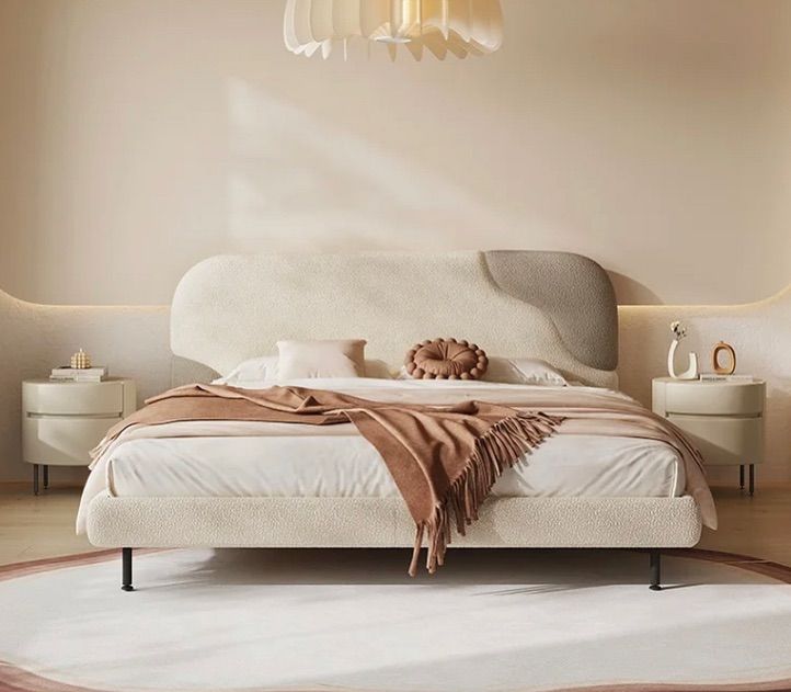 Aureo Bed + side tables